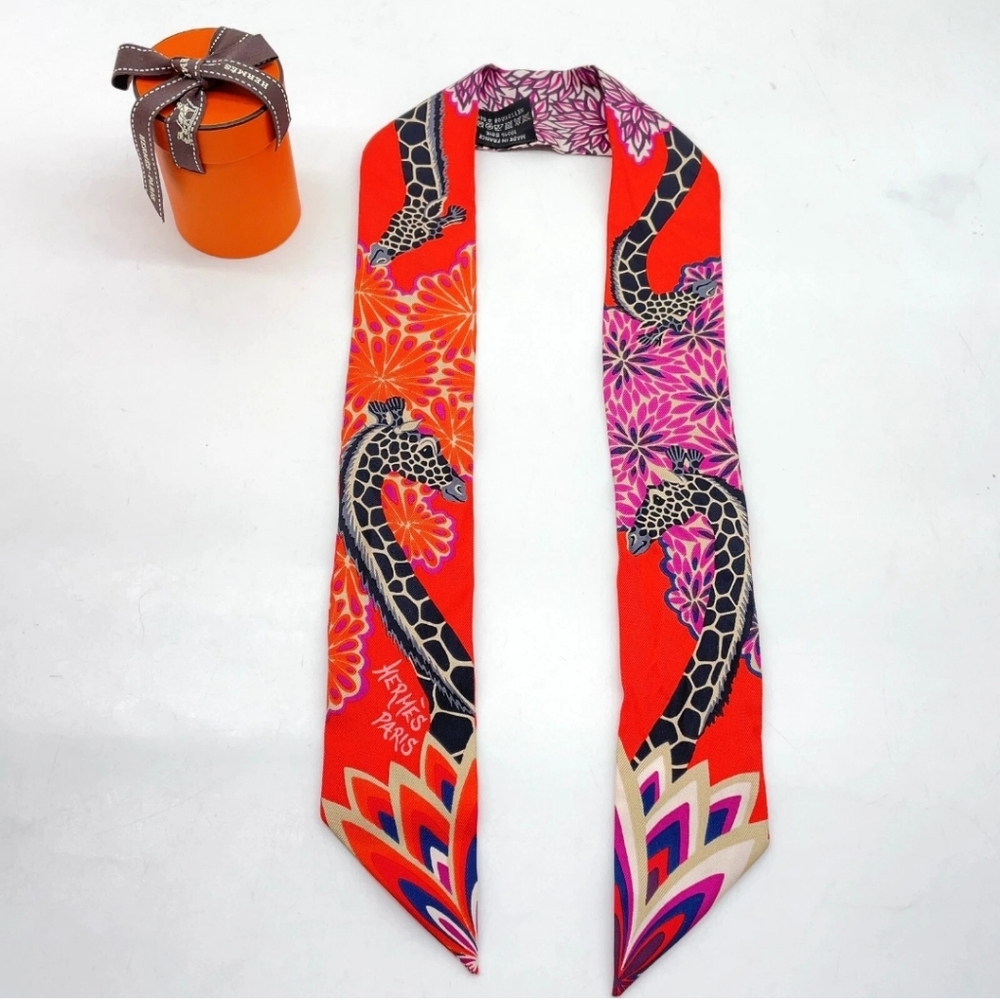 Auth Hermes Twilly Three Graces Vermilion Red Silk Scarf W/Box